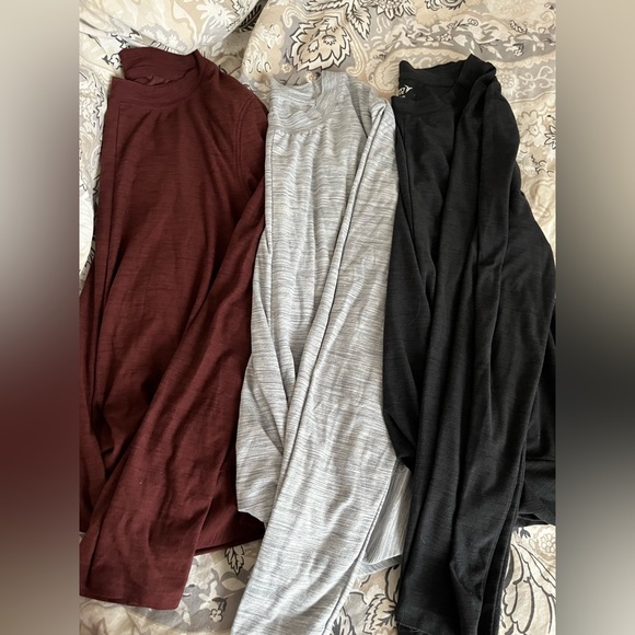 Active Long Sleeve Twist Front - Picture 1 of 8